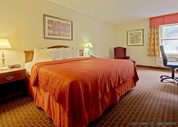 Quality Inn & Suites Lexington Near I-64 And I-81 Timber Ridge Room photo